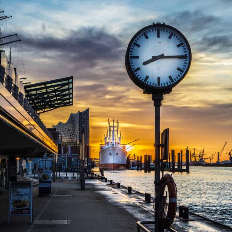 Hamburg Bild Landungsbrücken Brücke Axel Fehland